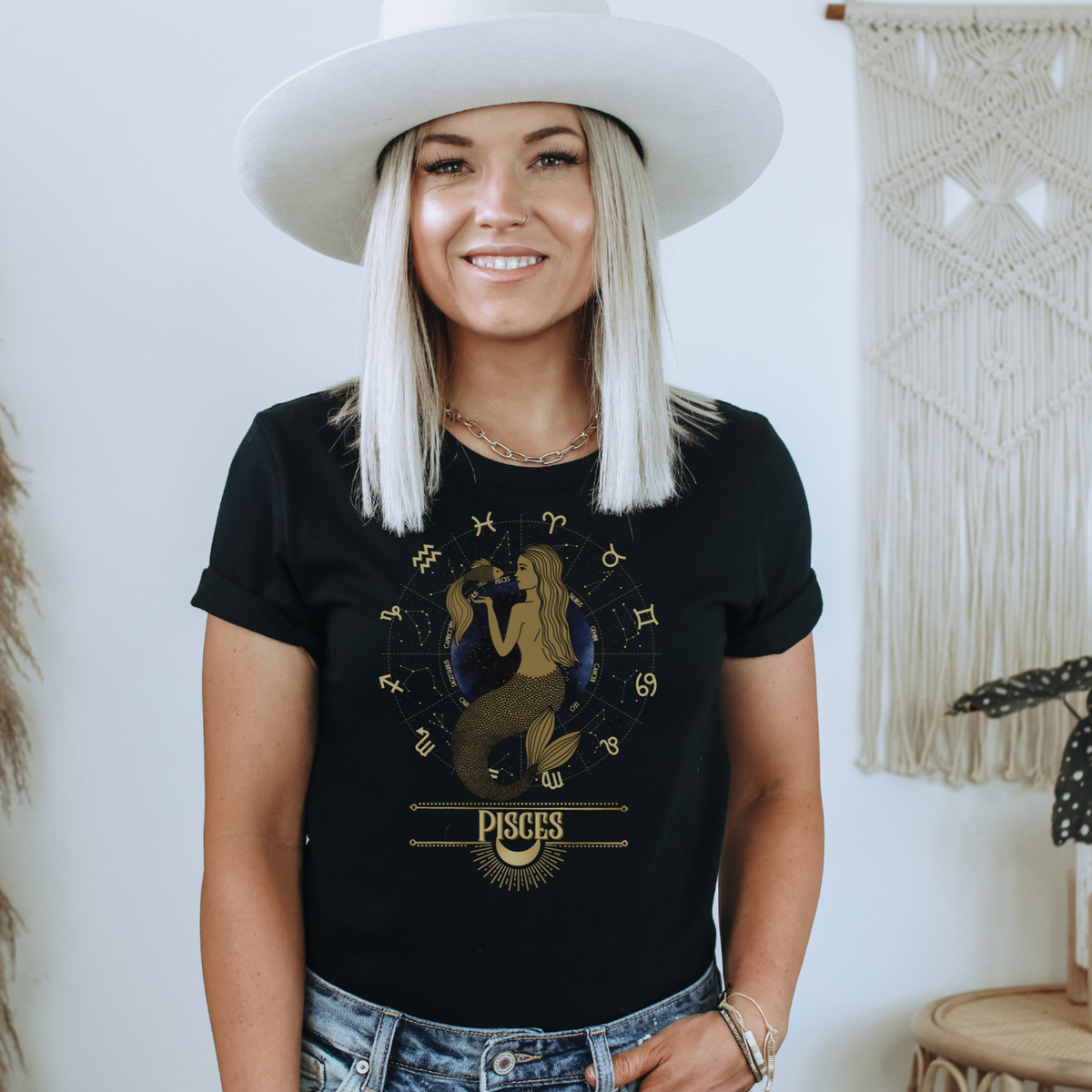 zodiac tshirt, pisces tee, horoscope, birthday t-shirt, gift for pisces, gift for her, February birthday gift, March birthday gift, March girl, February girl, Pisces girl, Pisces birthday, Pisces zodiac, Pisces horoscope, Astrology, Pisces sign, Zodiac constellation, horoscope shirt, gift for Pisces